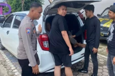 Astaga Kejamnya! Ayah...