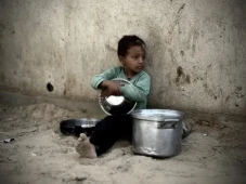 Israel Hadang Bantuan...
