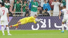 Maarten Paes Top 7 Kiper...