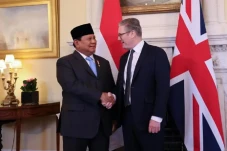 Prabowo dan PM Inggris...
