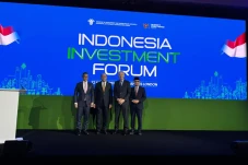Anindya Bakrie: Kita...