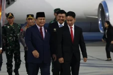 Prabowo Kembali ke Tanah...