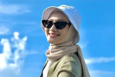 Respons Melody Laksani...