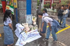 Sanggah Gamma Anggota...