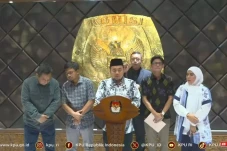 KPU Umumkan Hasil Rekapitulasi...