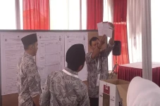 Pramono Anung-Rano Karno...