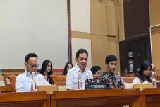 DPR Desak Polri Evaluasi...