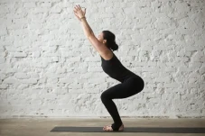 7 Gerakan Yoga untuk...