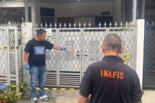 Anak Pembunuh Ayah dan...