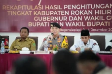 Hadiri Pleno KPU Rokan...