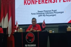 PDIP Pecat Jokowi, Gibran,...