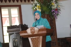 Kumpulkan TP PKK se-Jateng,...