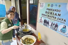 MNC Peduli Berikan Makanan...