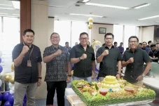 Rayakan 10 Tahun, MNC...