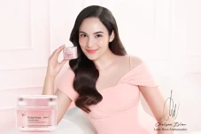 Chelsea Islan Jadi Lady...