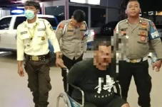 Polisi Bunuh Ibu Kandung...