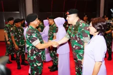 16 Perwira Tinggi TNI...