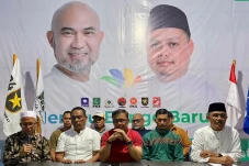 Paslon Dedy-Dayat Pertimbangkan...
