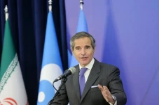 Iran Percepat Pengayaan...