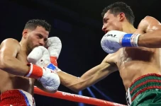 Rafael Espinoza vs Robeisy...