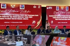 2 Saksi Paslon Tak Tandatangani...
