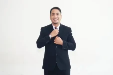 Sosok Mundakir, Anak...