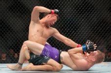 Hasil Lengkap UFC 310:...