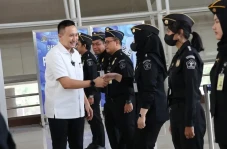 Imigrasi Surabaya Siagakan...