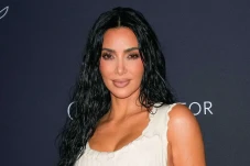 Kim Kardashian Pacaran...