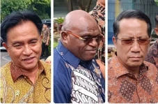 Prabowo Panggil Menterinya...