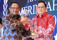 Jatim Raih Penghargaan...