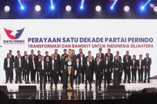 Di HUT ke-10 Partai...