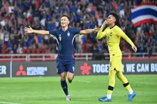 Klasemen Sementara Grup...