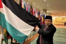 Datang ke Markas PBB,...