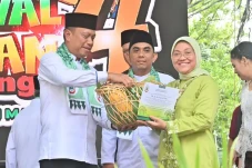 Hadiri Festival Bongsang,...