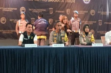 Polisi Tahan Anak Bos...
