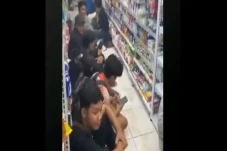 Viral! Anggota Komunitas...