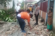 Tragis! Tembok SPBU...