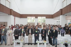 Merangkul Wirausaha...