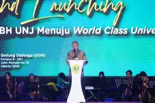 Menuju Kelas Dunia,...