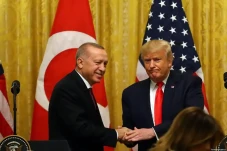Trump: Turki Berada...
