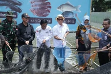 Dukung Program Makan...