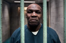 Berapa Kali Mike Tyson...