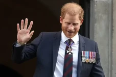 Pangeran Harry Tuding...