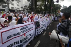 Diduga Tipu Ratusan...