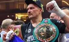 Oleksandr Usyk Masuk...