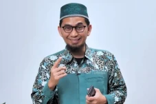 Hukum Mengucapkan Natal...