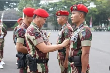 Brigjen TNI Ferdial...