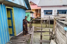 Jatuh ke Laut, Murid...