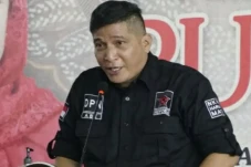 Bela Sekjen PDIP Hasto...